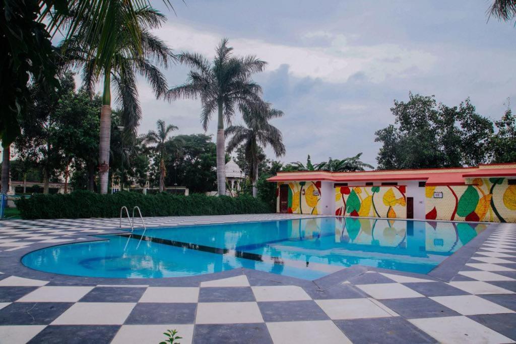 Oriental Palace Resorts Udaipur Exterior photo